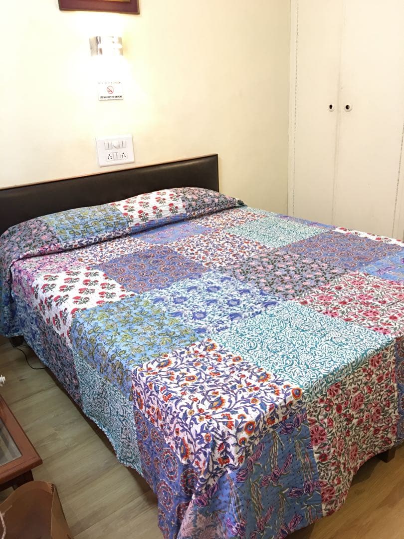 ブロックプリント　パッチワーク　マルチカバー  ベットカバー