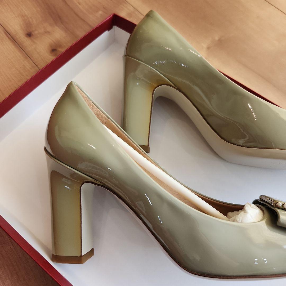 フェラガモパンプス23センチ