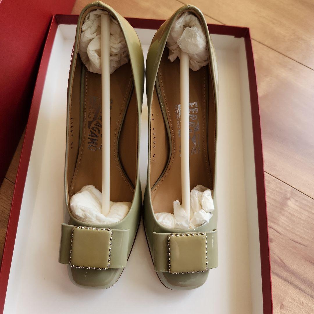 フェラガモパンプス23センチ