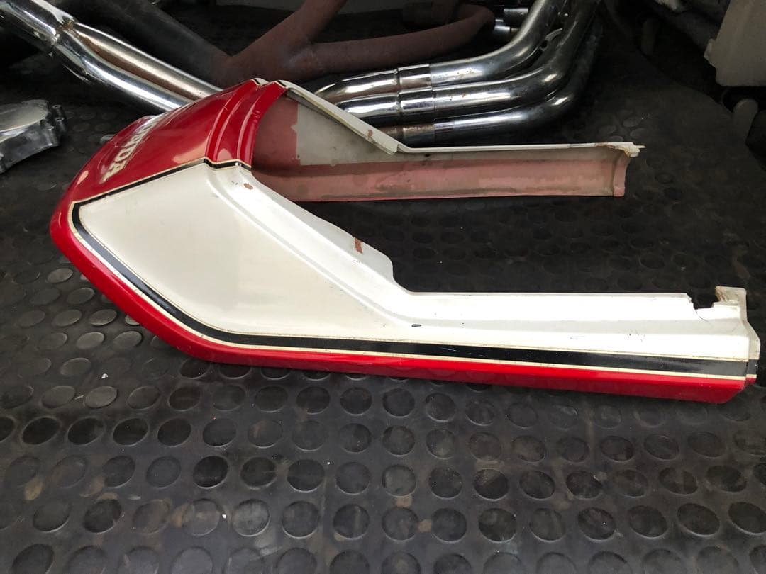 gt428_ 　　　CBX CBX400F 純正赤白　オリジナル　1型