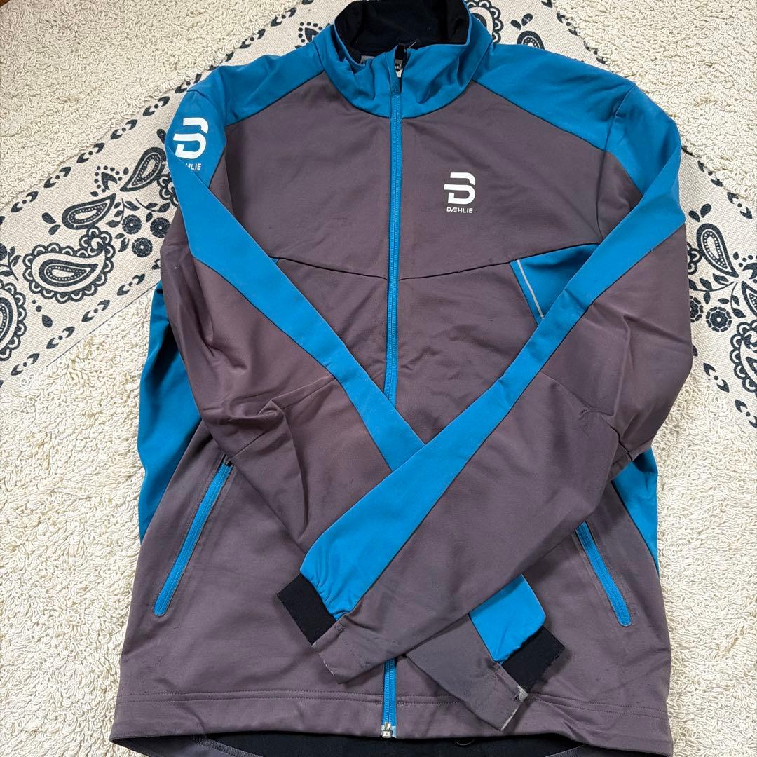 クロスカントリースキーオーバージャージ