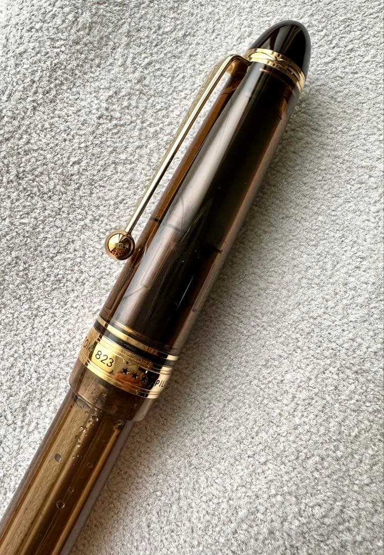 パイロット カスタム823 中字M ブラウン