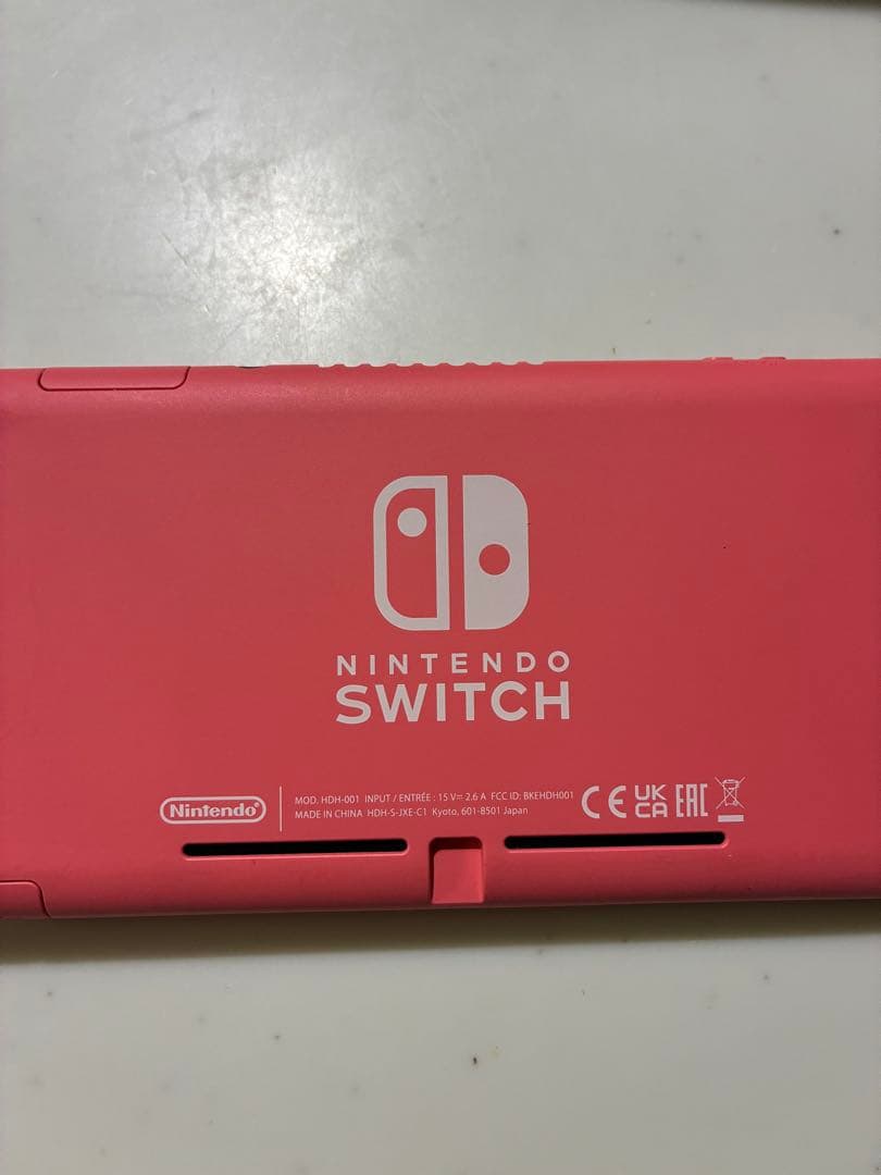 Nintendo Switch Lite コーラル シリコンカバー付き