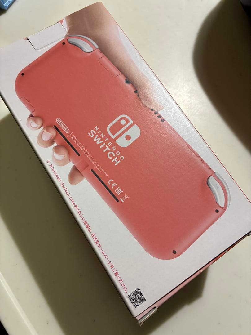 Nintendo Switch Lite コーラル シリコンカバー付き