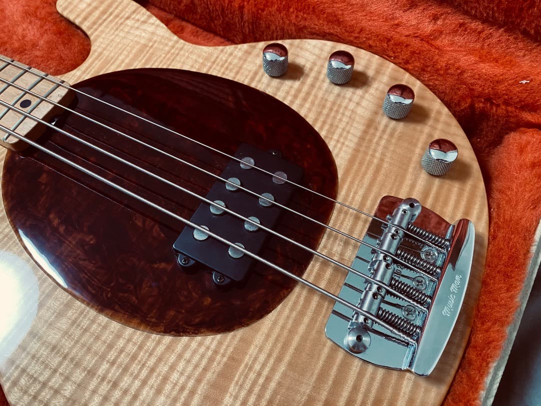 ベース MUSICMAN STINGRAY 20th ANNIVERSARY