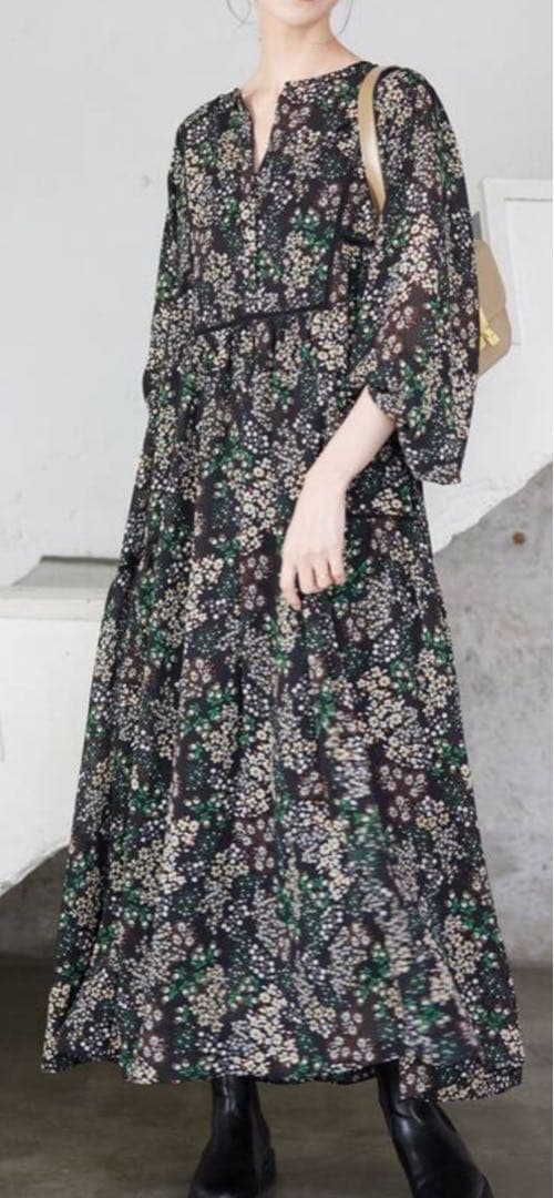 新品　スローブイエナ　花柄ワンピース