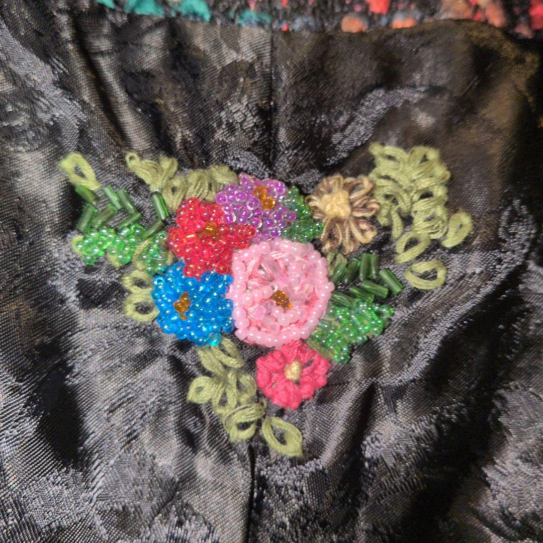 ロングコート ブラック系 刺繍付き