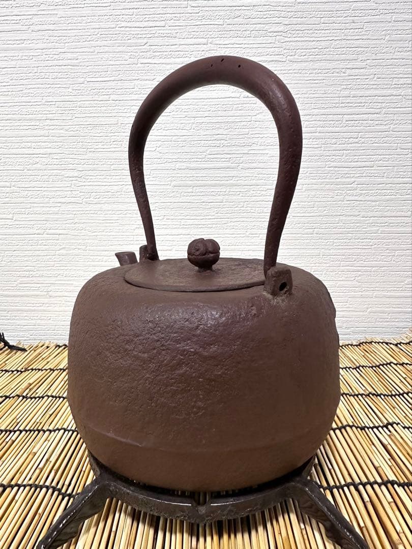 未使用コンディション　南部及鉄鋳造所宝鉄堂　及川栄喜(二代目鉄)造　１５型棗