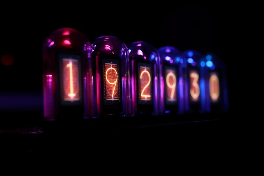 ニキシー管風デジタルクロック