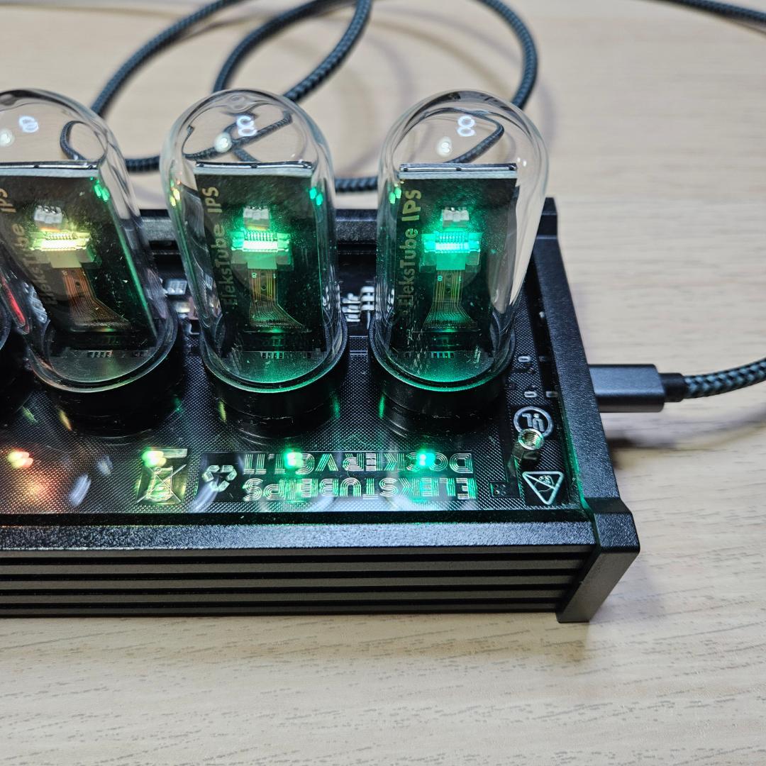 ニキシー管風デジタルクロック