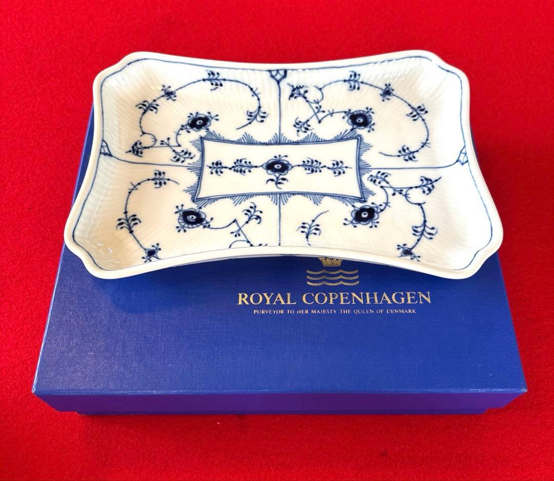 特別お盆価格　  菓子皿 花柄