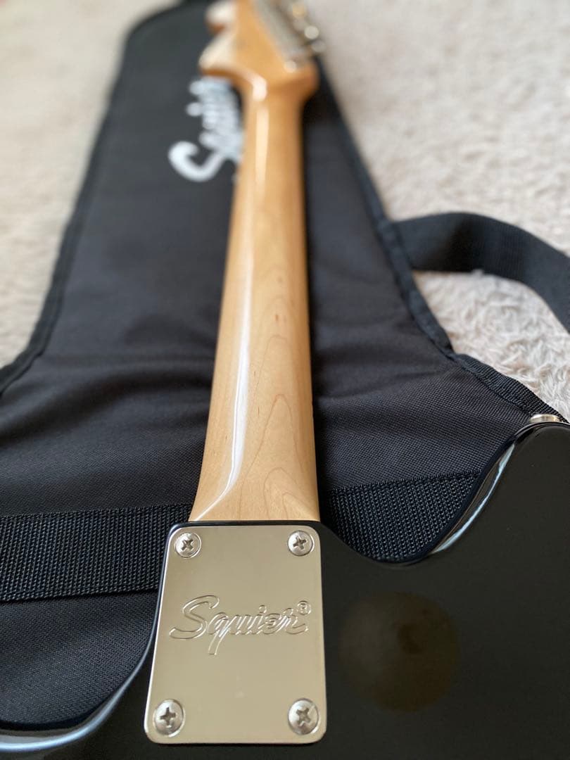 美品　SQUIER Classic Vibe '70s Jaguar Black