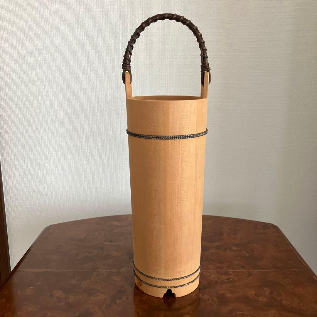 たる源　桶花器