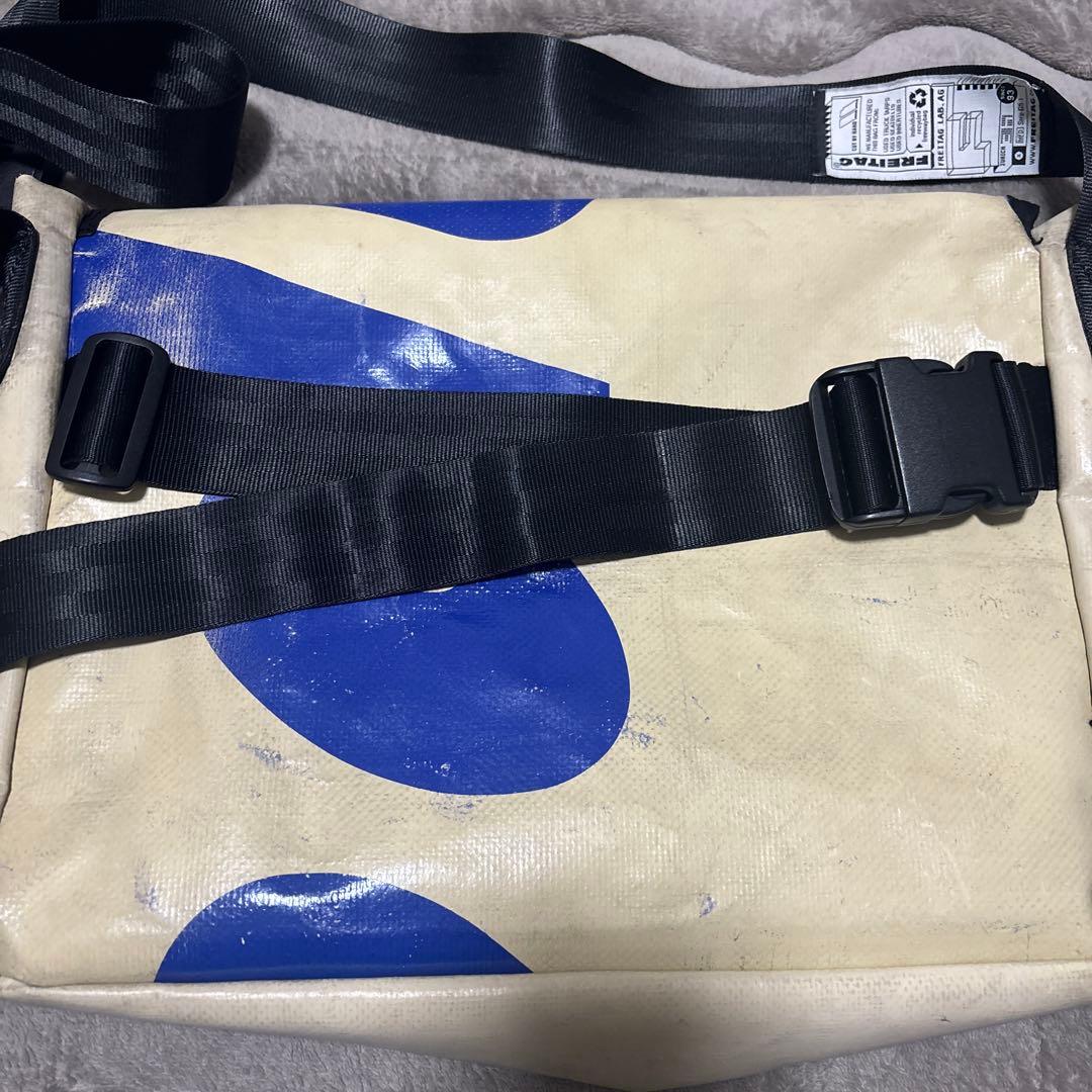 FREITAG メッセンジャーバッグ アイボリー/ブルー