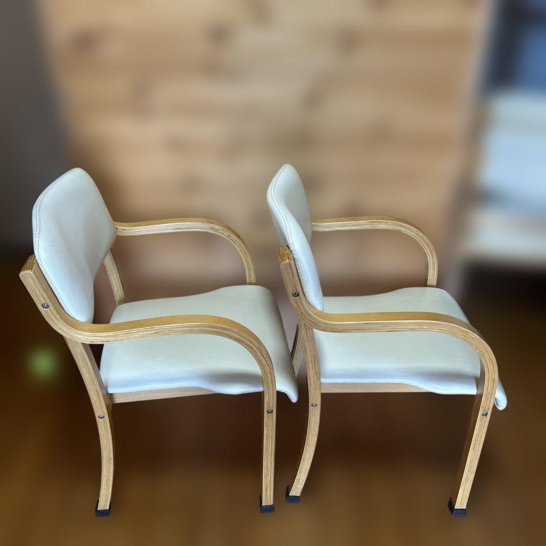 介護施設用イス 肘付き 立ち座りサポートチェア アーム付き介護用椅子　2