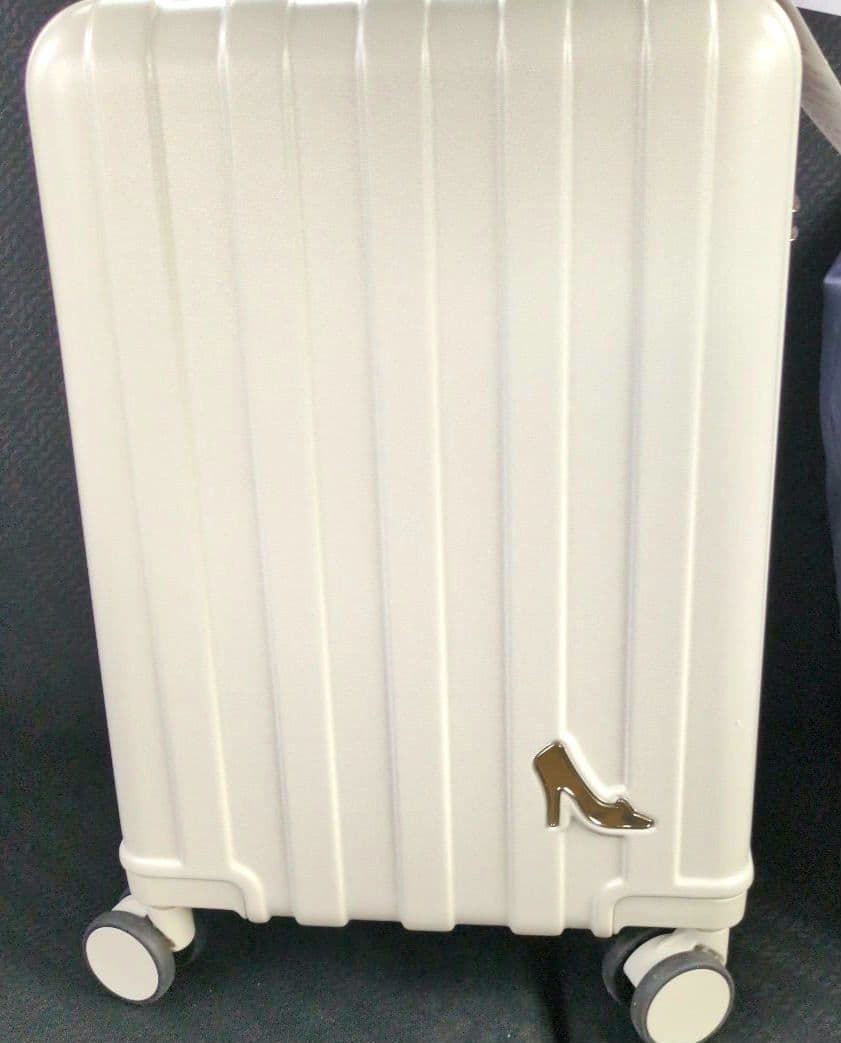 しまむら　ちはるコラボ　キャリーケース5点セット　シンデレラ　ハッピーバッグ