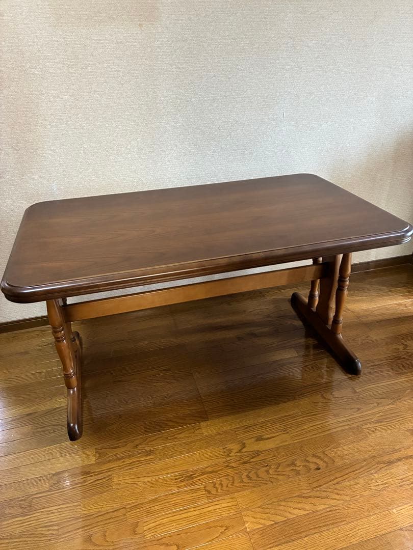 【カリモク】　コロニアル　ダイニングテーブル　クラシック karimoku