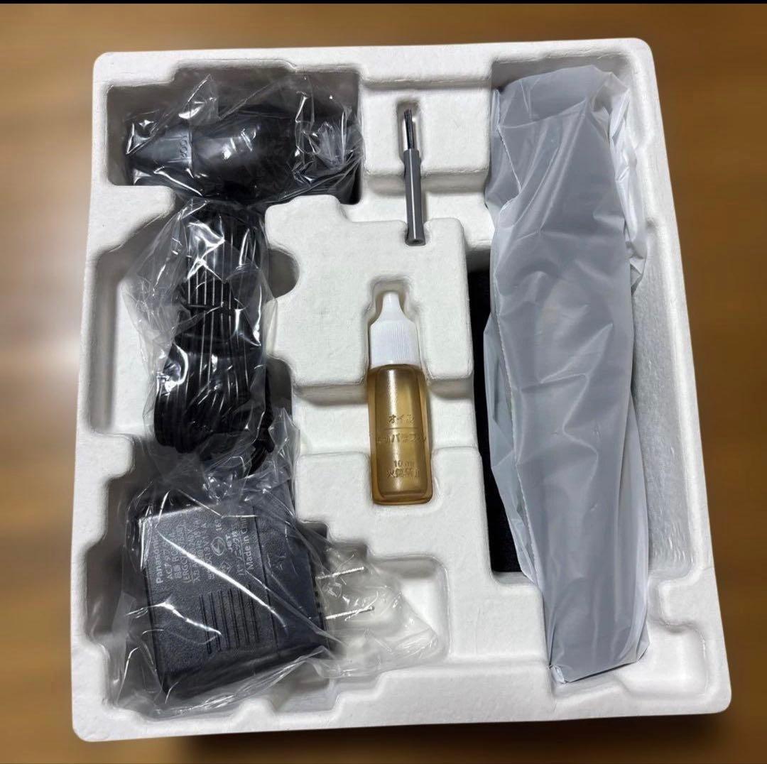 けん 様 Panasonic ER-GK83-S ボディトリマー