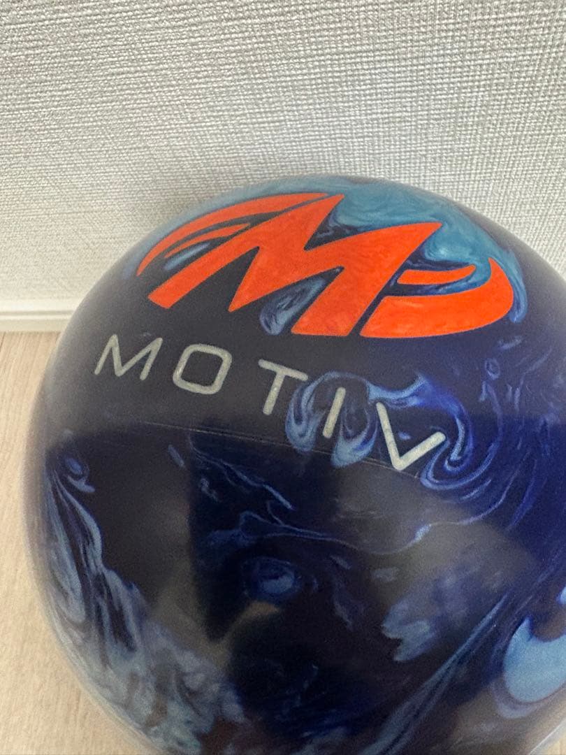 モーティブ　ブルーコーラルベノム 15P ボウリングボール