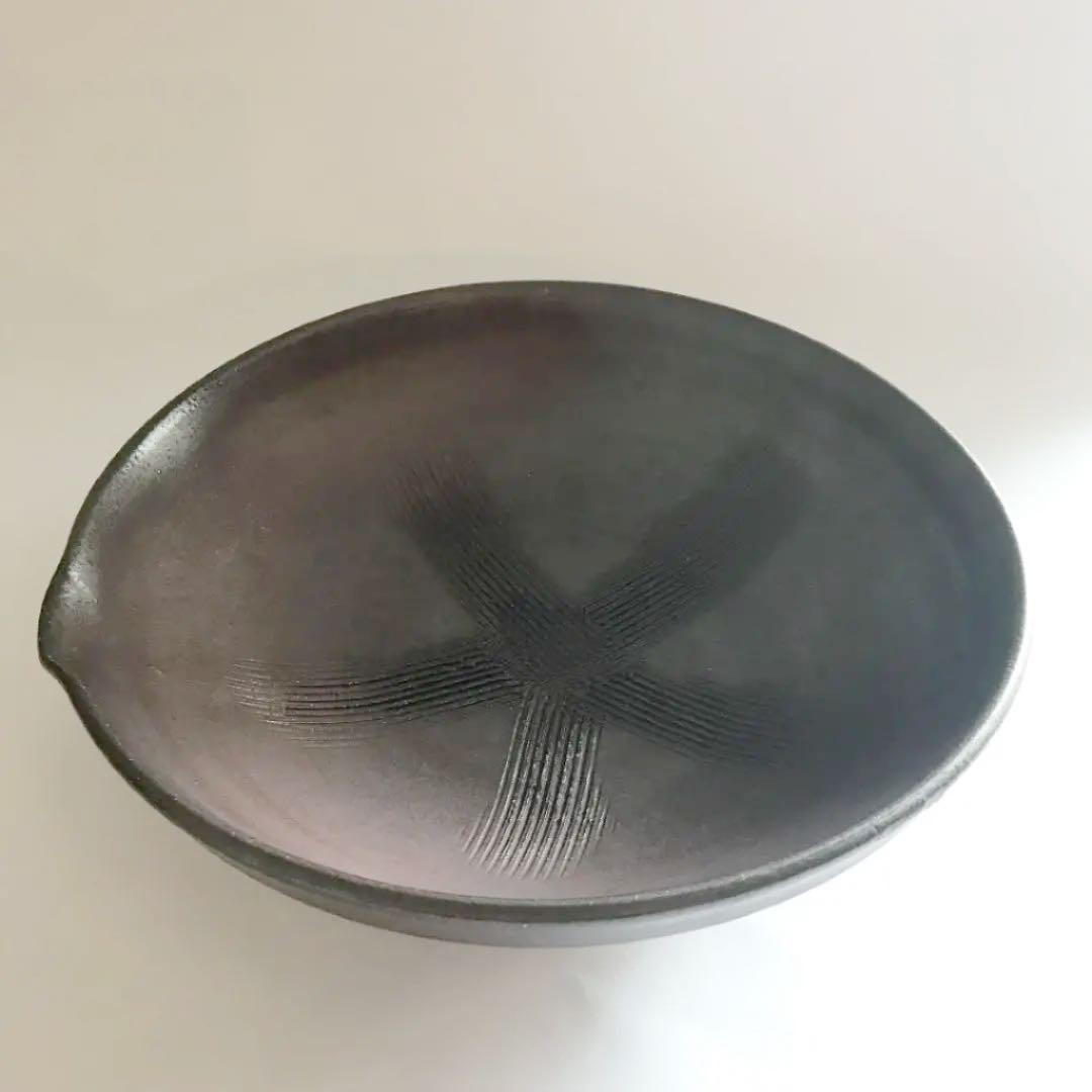 焼締片口櫛目大鉢