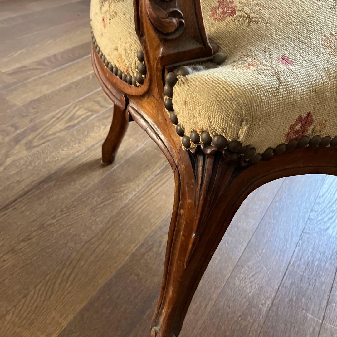 フローラルパターン アンティークチェア