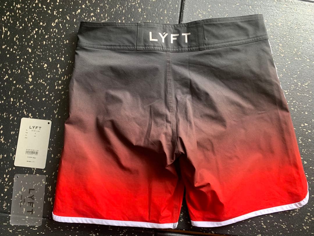 LYFT サーフパンツSサイズ レッド 完売品　ステージショーツ