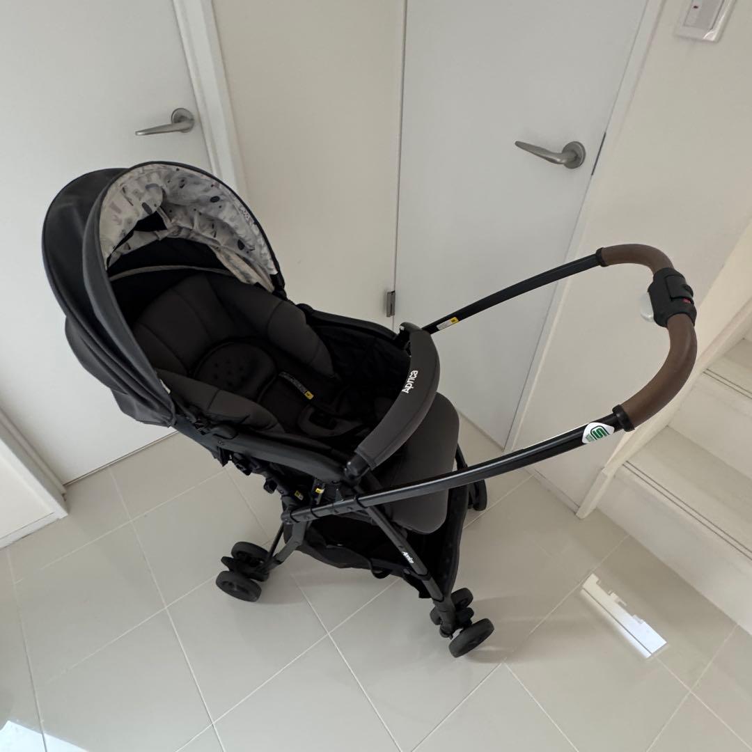 軽量ベビーカー アップリカ カルーンエアーメッシュAB 美品