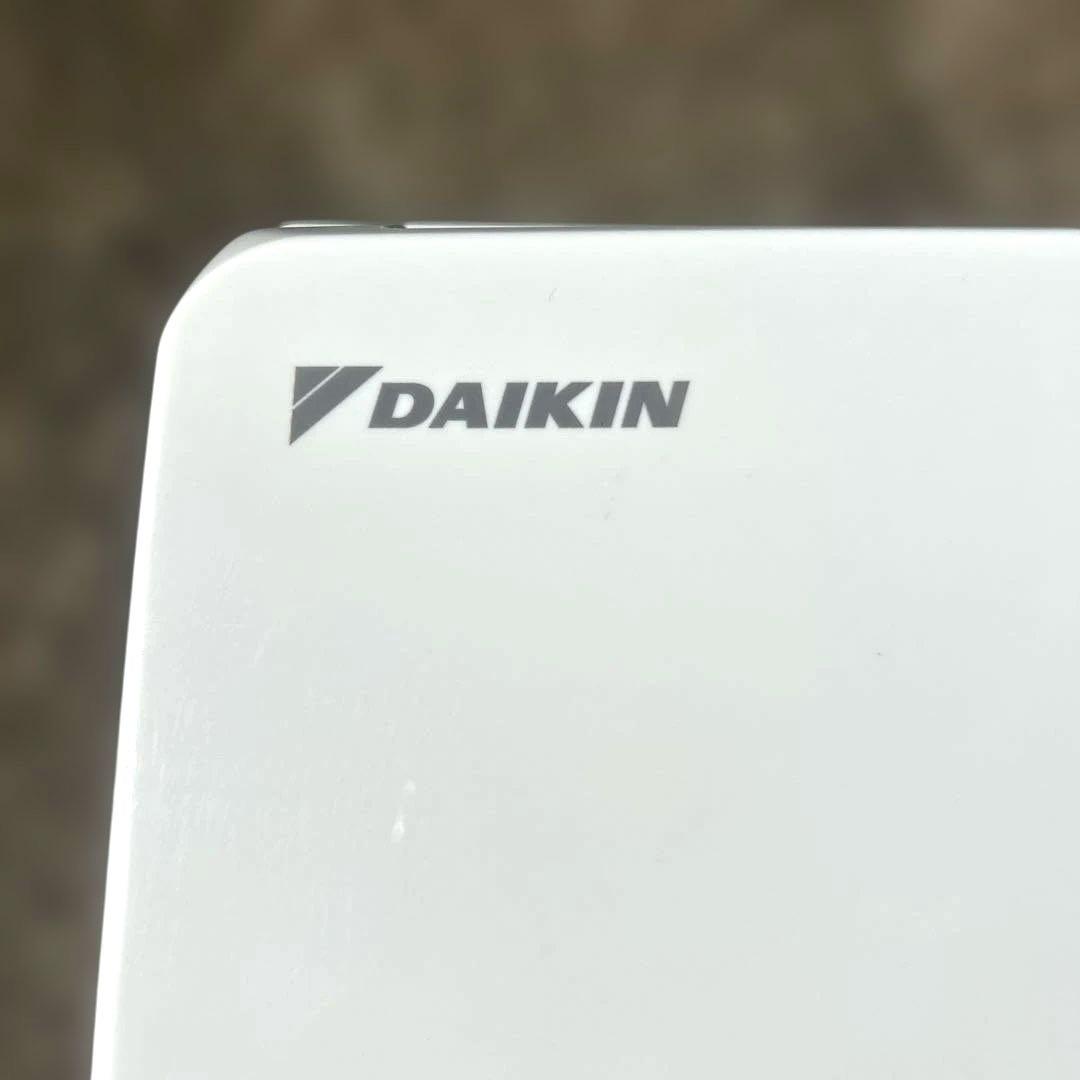 取り付け工事込み❗️極美品‼️ダイキン　ルームエアコン　　2024年製　6畳〜8畳
