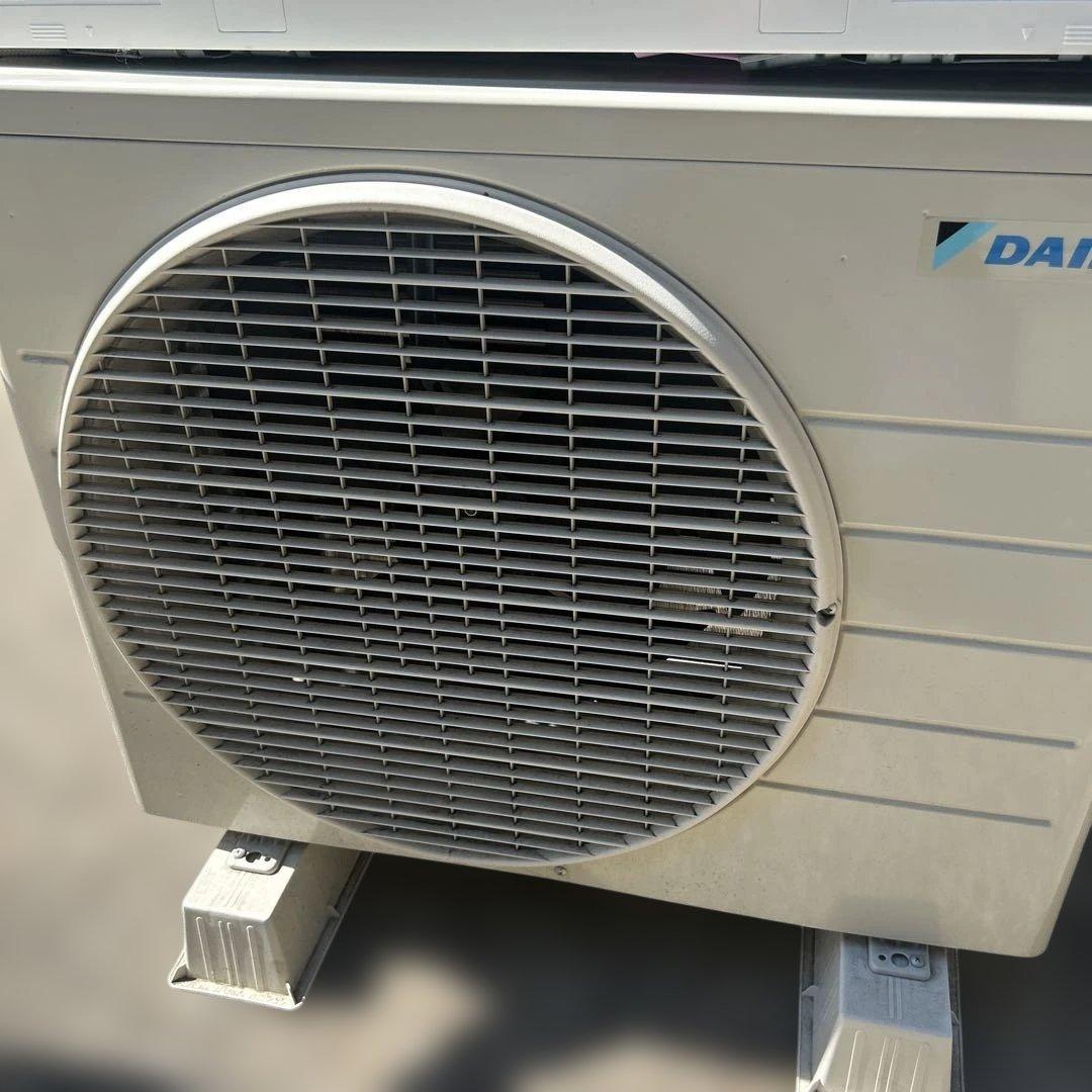 取り付け工事込み❗️極美品‼️ダイキン　ルームエアコン　　2024年製　6畳〜8畳