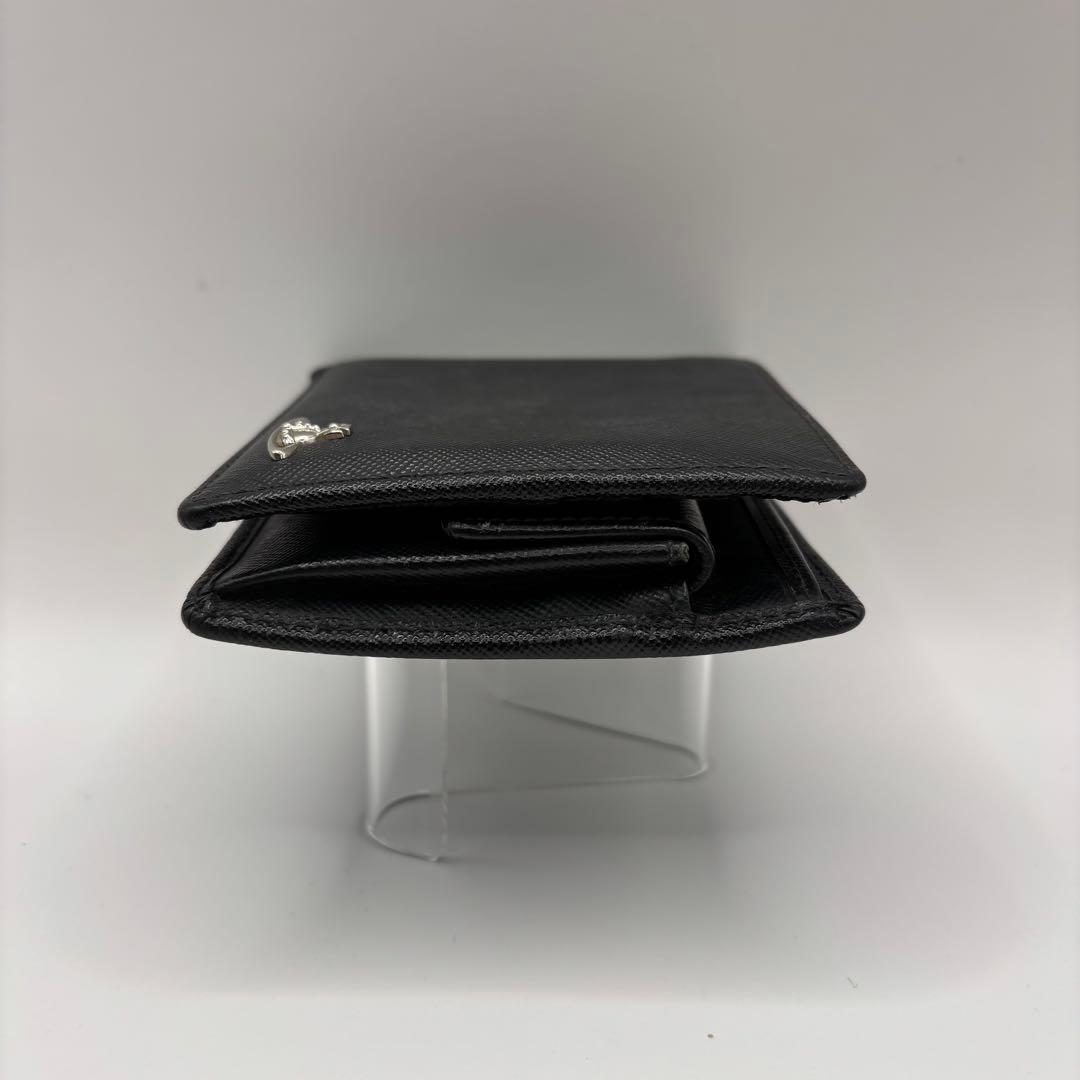 vivienne westwood 二つ折り財布　ブラック　シルバー　財布　黒