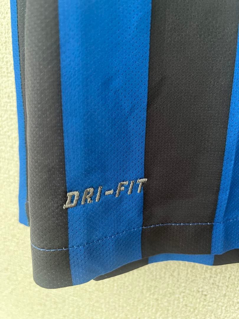 希少！長友佑都選手55 Nike インテルユニフォーム青黒 ストライプ　Mサイズ