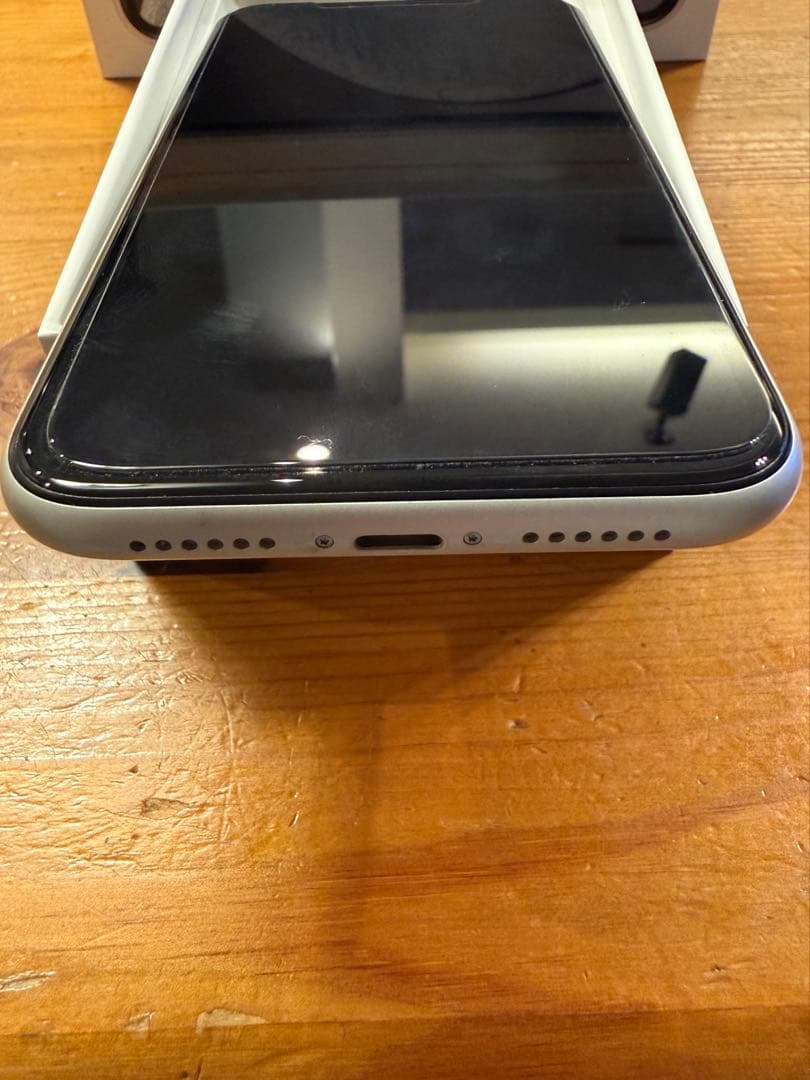 iPhone XR 64GB ホワイト SIMフリー