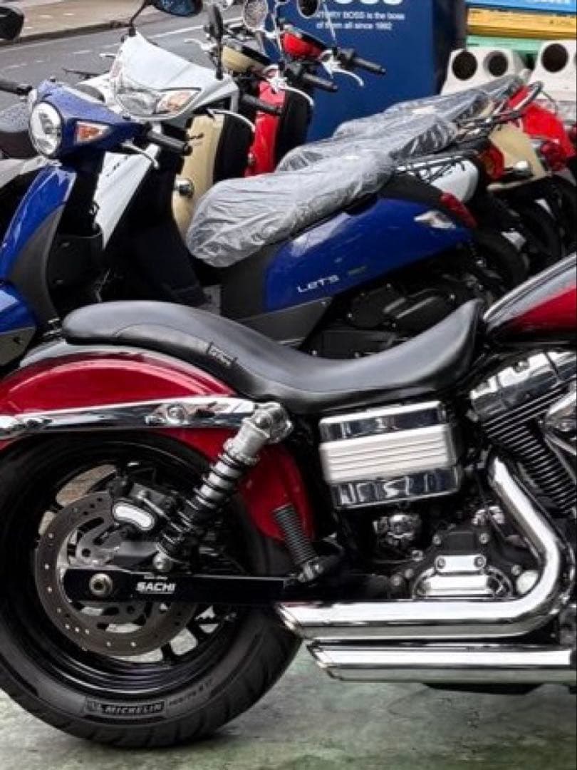 ハーレー　ダイナ　ローライダー　ラペラシート