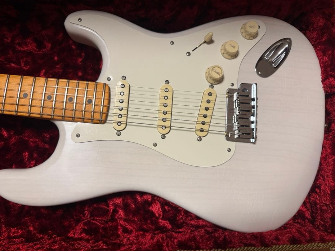 Fender Ultra Luxe Vintage 50s ストラトキャスター