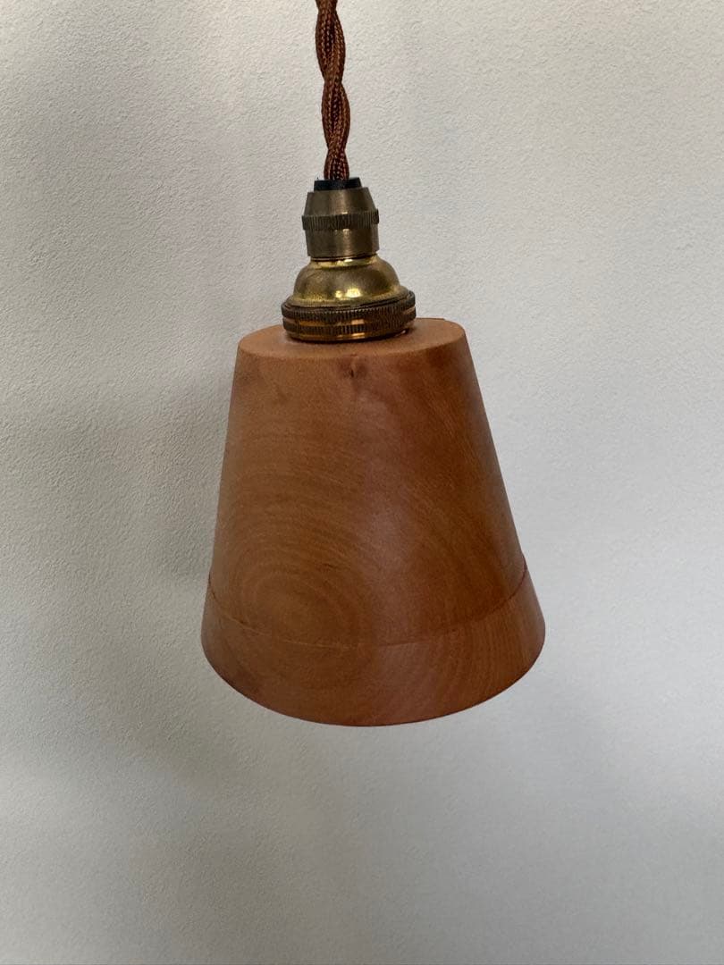 大澤知美さんのランプシェード