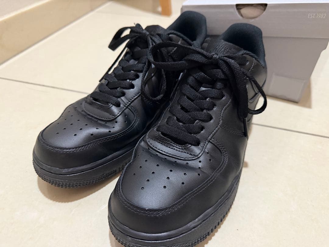 エアフォースワン NIKE Air Force 1 ブラックスニーカー