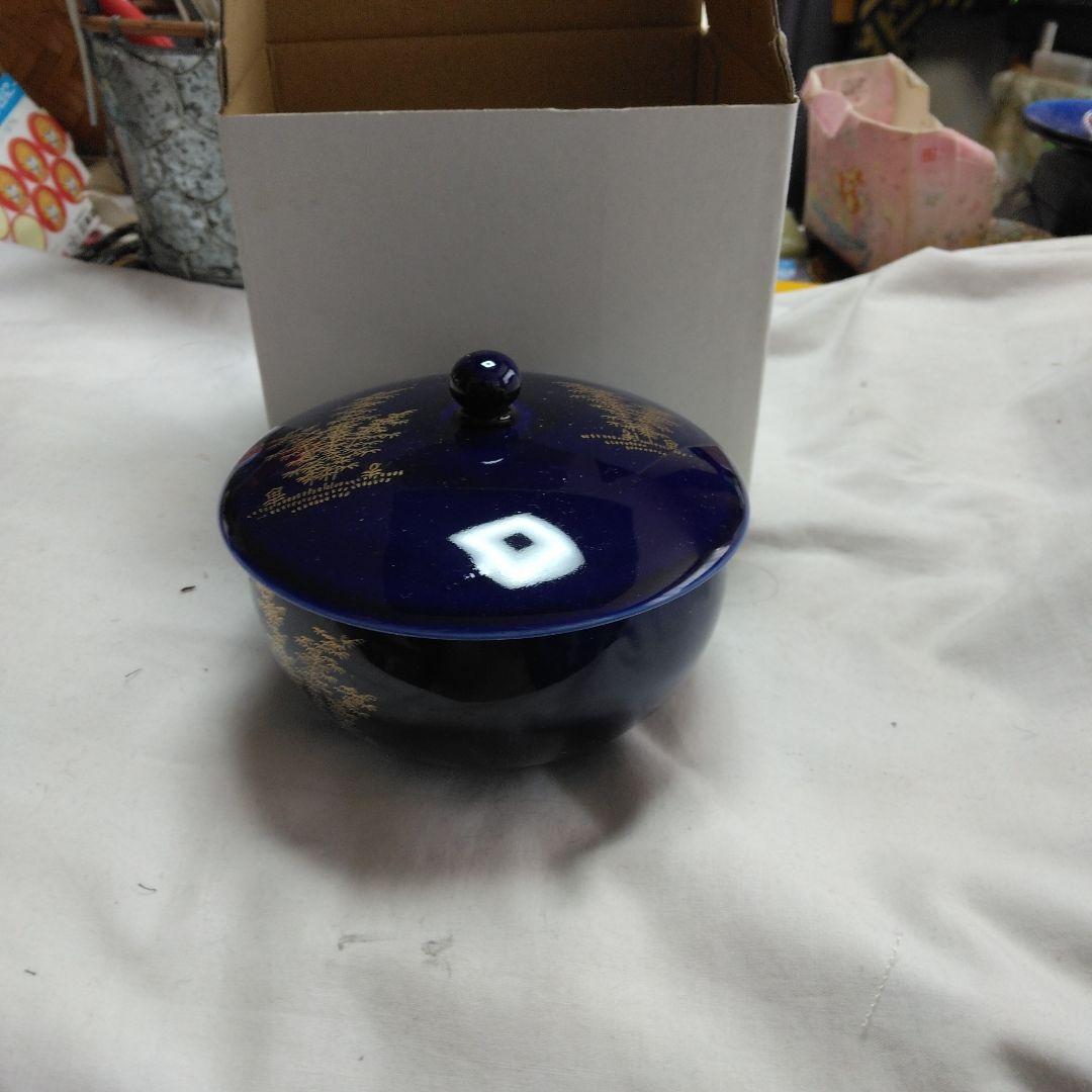 深川製「蓋付き茶碗」