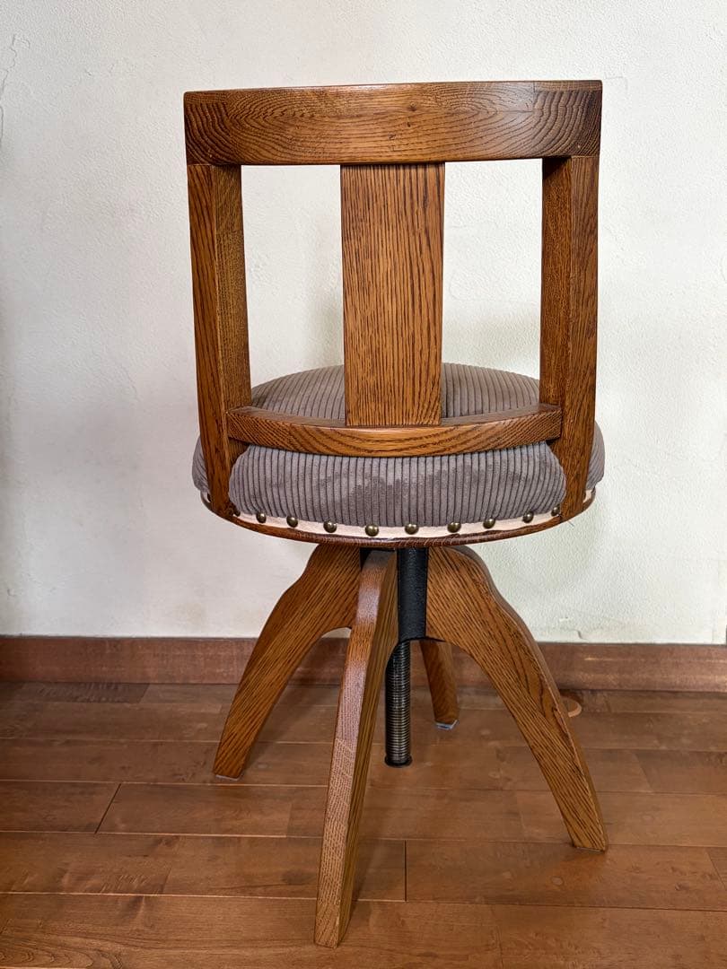 クラッシュゲート「FASOLA LOW CHAIR」