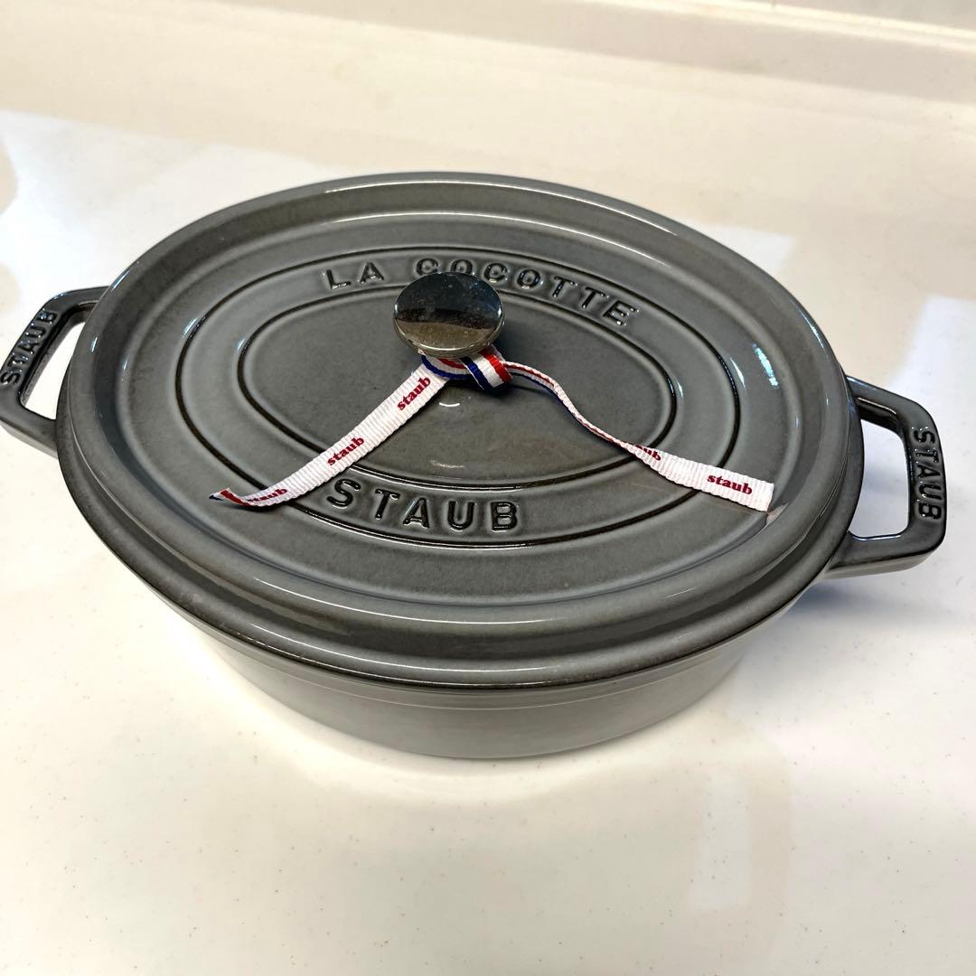 【QUEEN】STAUB オーバル 29cm グレー