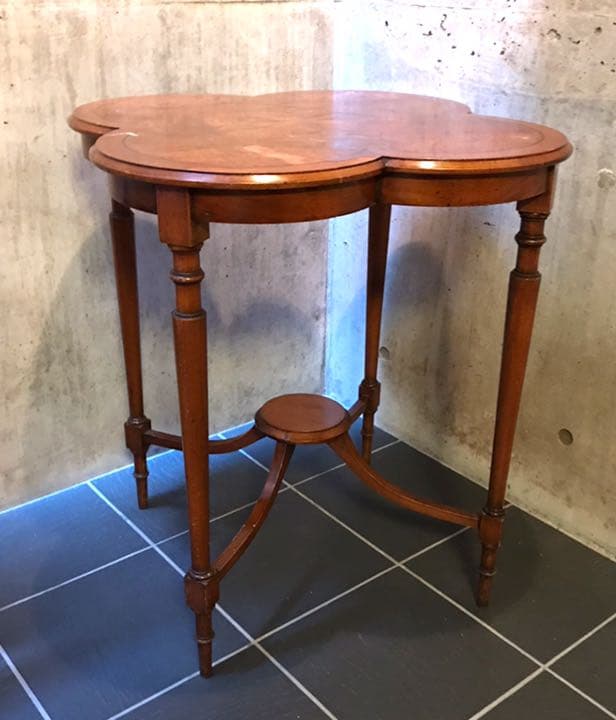 MADIA 高級家具　クラシックスタイル　テーブル　イタリア製