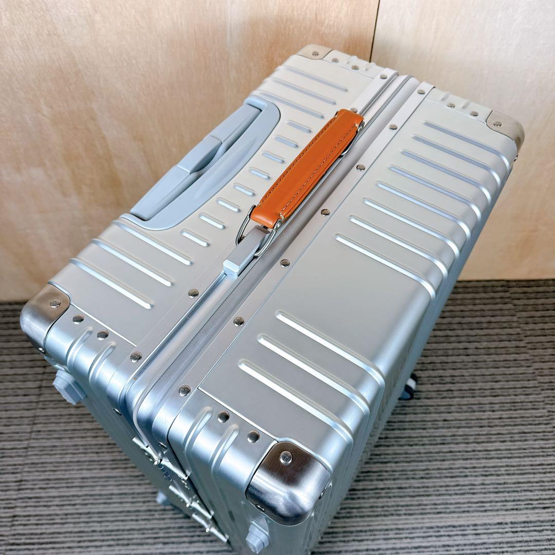 innovator INV5811stp 70L アルミ スーツケース Mサイズ