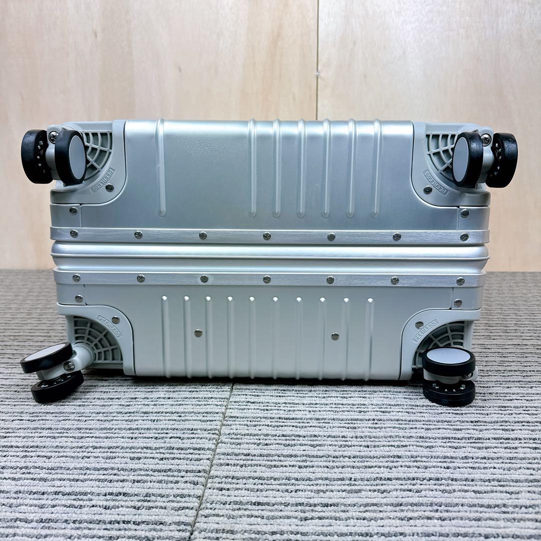 innovator INV5811stp 70L アルミ スーツケース Mサイズ