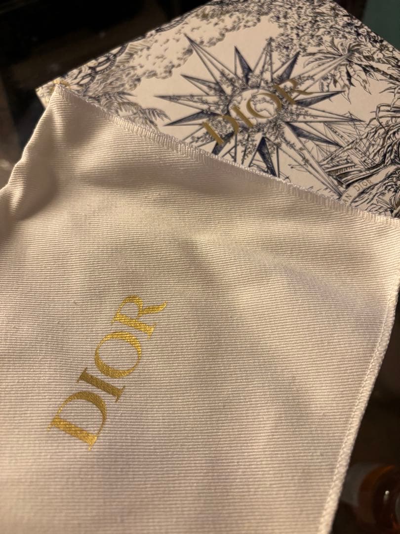 Christian Dior 三つ折り財布 ピンク カナージュ 箱・保存袋付き