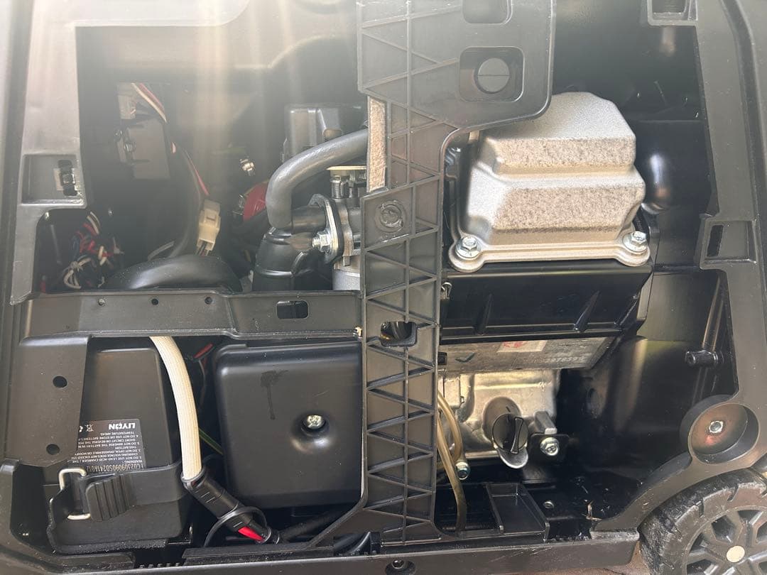 EENOUR DK4000iAPS インバーター 発電機 最大4000W セル