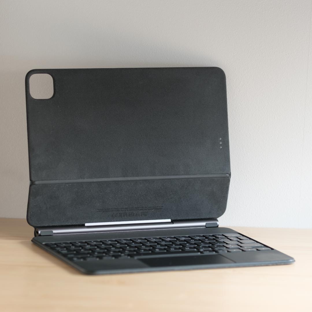 11インチ iPad用 初代 Magic Keyboard 英字配列 中古