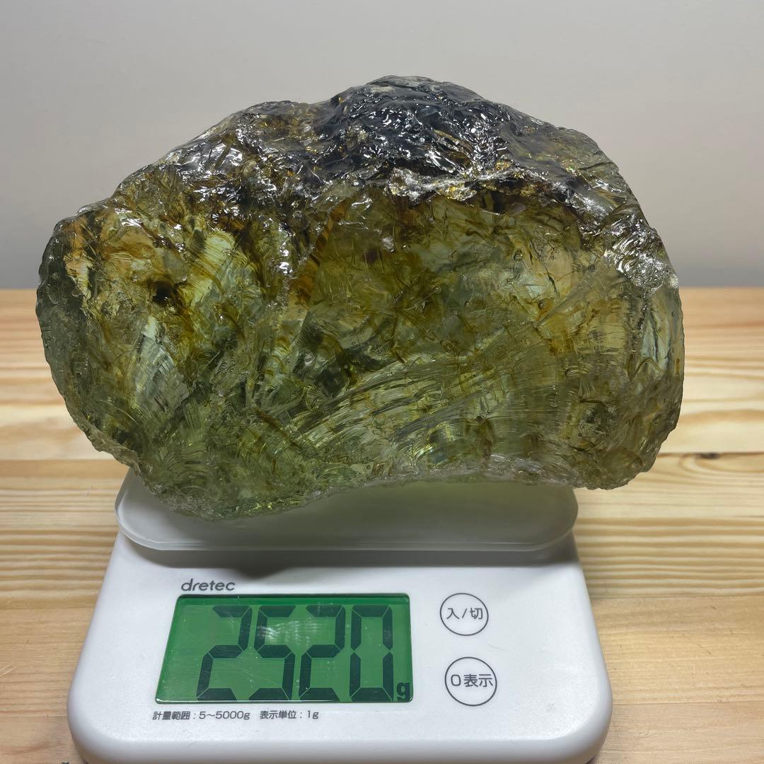 お値下げ　アンダラクリスタル　インドネシア産　2520g