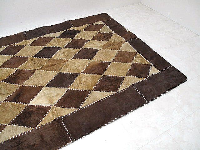 牛革カウラグ 大判 190×297cm　　ハラコパッチワークラグ　絨毯　敷物