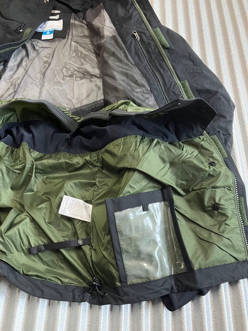 未使用　コロンビア　スノボウェア　上着　ジャケット　アウター　メンズ　黒　XL