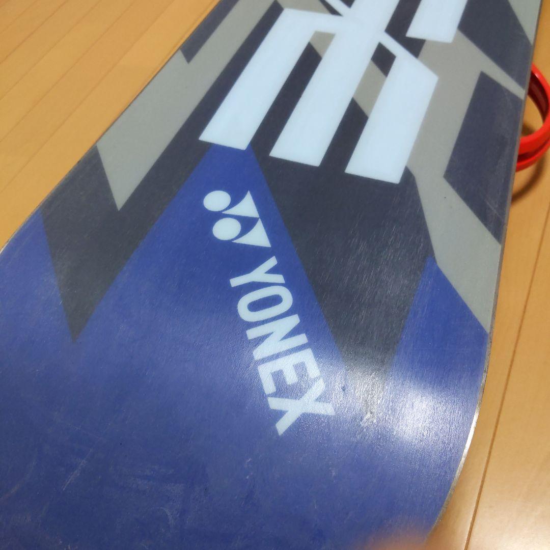 ヨネックス ネクステージ　サロモン アリバイ