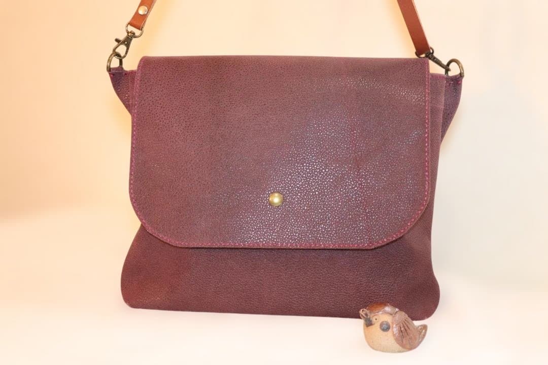 R8 1003　ショルダーバッグ